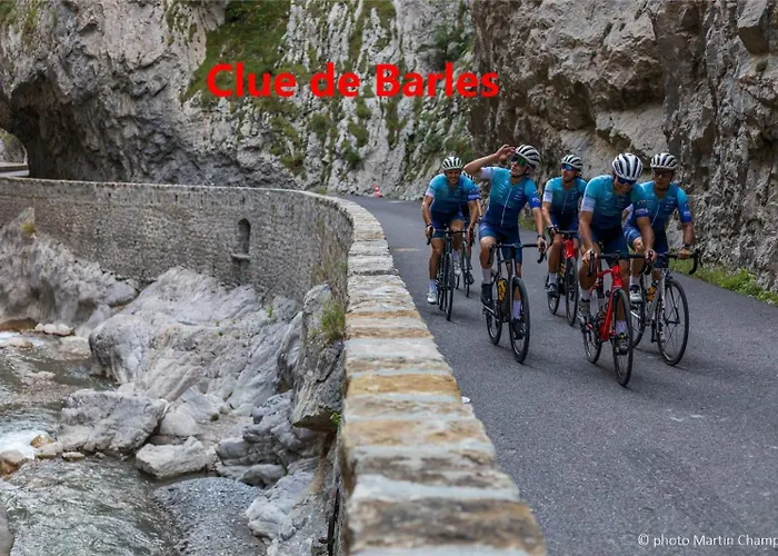 Calme Et Arbore, 34 Apartment *