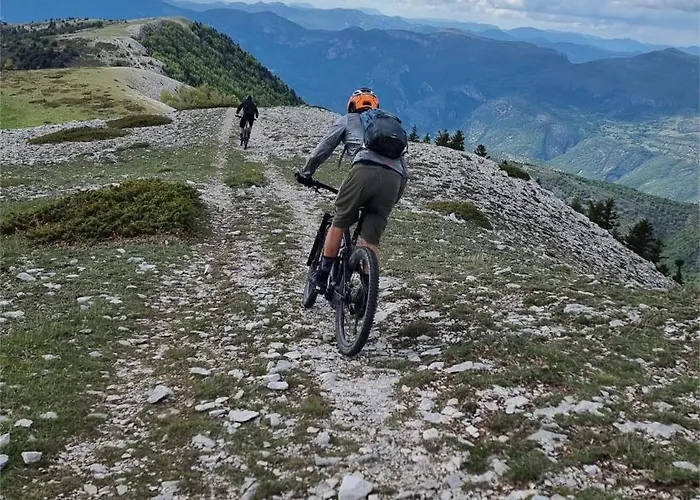 Apartment Calme Et Arbore, 34 *